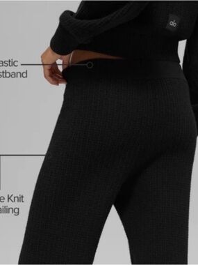 ✨ Alo Cashmere Waffle Pant – Black | XS | NWT ✨